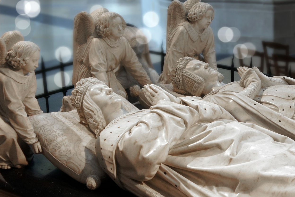 Tombeau de François II, duc de Bretagne et de sa femme Marguerite de Foix, par Michel Colombe. Cathédrale Saint-Pierre-et-Saint-Paul à Nantes.