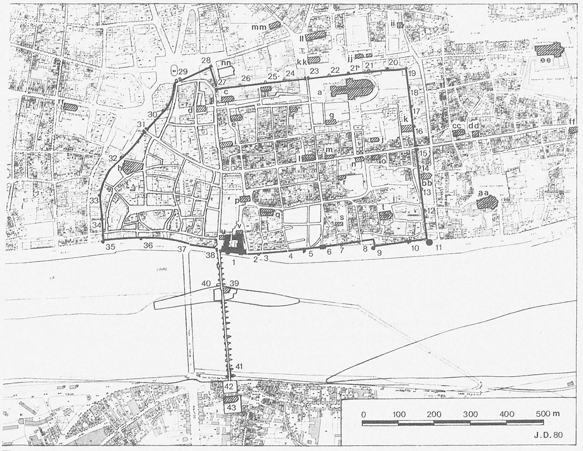 Plan de la ville d’Orléans en 1428 (Jacques Debal, La topographie de l’enceinte fortifiée d’Orléans au temps de Jeanne d’Arc, dans Jeanne d’Arc, une époque, un rayonnement, colloque d’histoire médiévale, Orléans, octobre 1979)