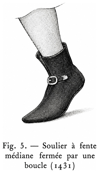 Soulier à fente médiane fermée par une boucle (1431)